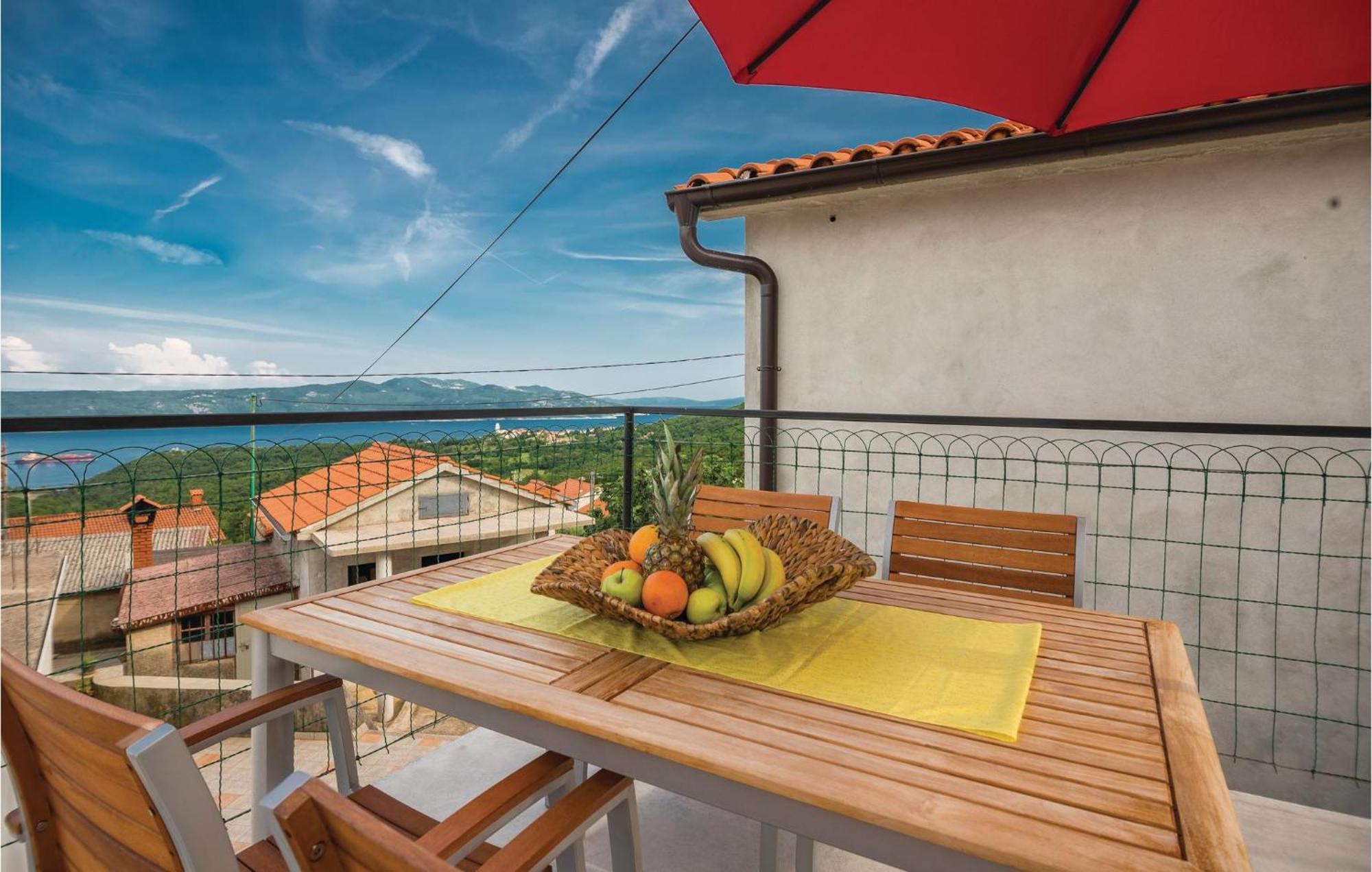 Nice Home In Martina With Kitchen Buitenkant foto
